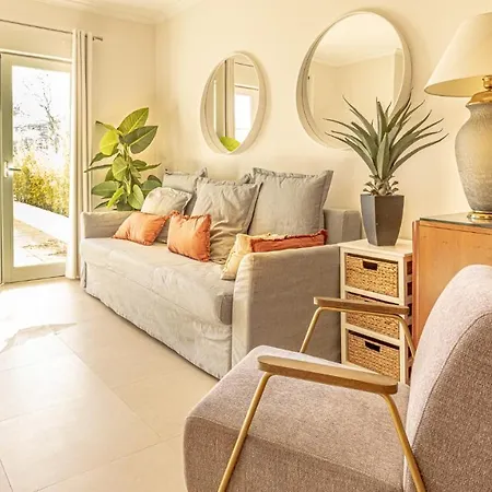 Appartement Place In The Sun - Free Out Door Jacuzzi - By Bedzy