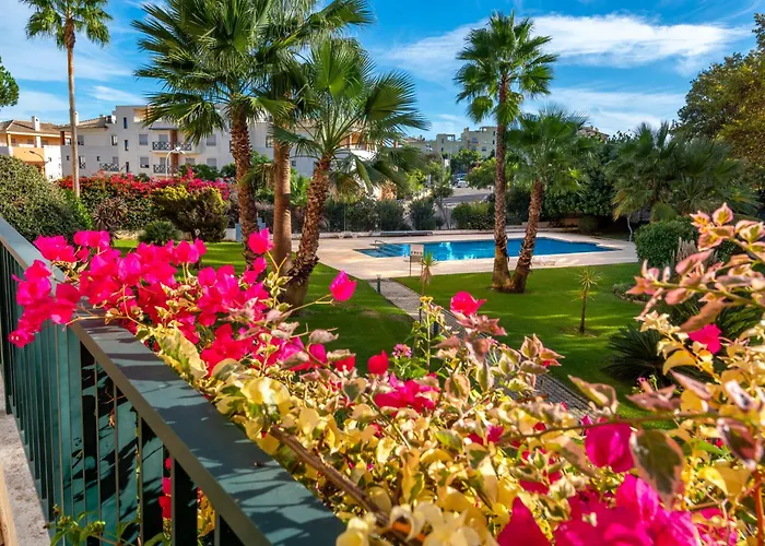 Place In The Sun - Free Out Door Jacuzzi - By Bedzy 阿尔布费拉