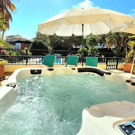 Apartment Place In The Sun - Free Out Door Jacuzzi - By Bedzy Albufeira