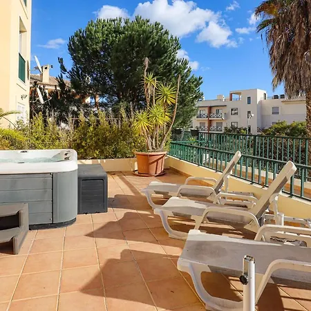 Apartment Place In The Sun - Free Out Door Jacuzzi - By Bedzy